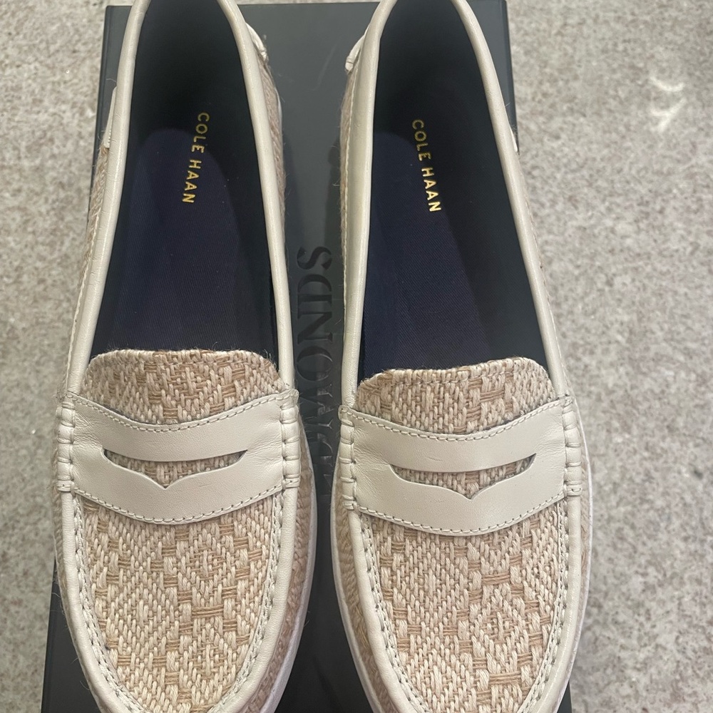 New Cole Haan Women's Tan Loafers